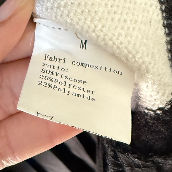 Striped Knit Sweater Dress w/ Pleated Skirt Hem – Black & White, Womens M/L - Picture 6 of 6